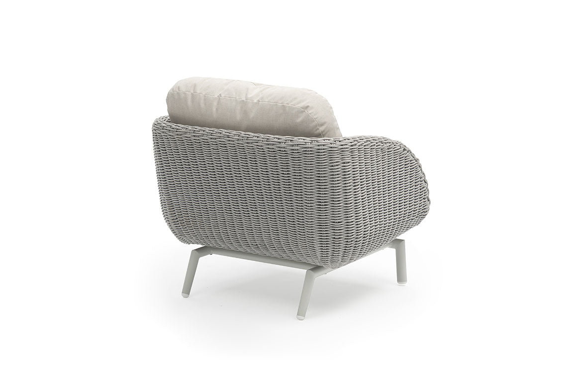 SCOOP ARM CHAIR