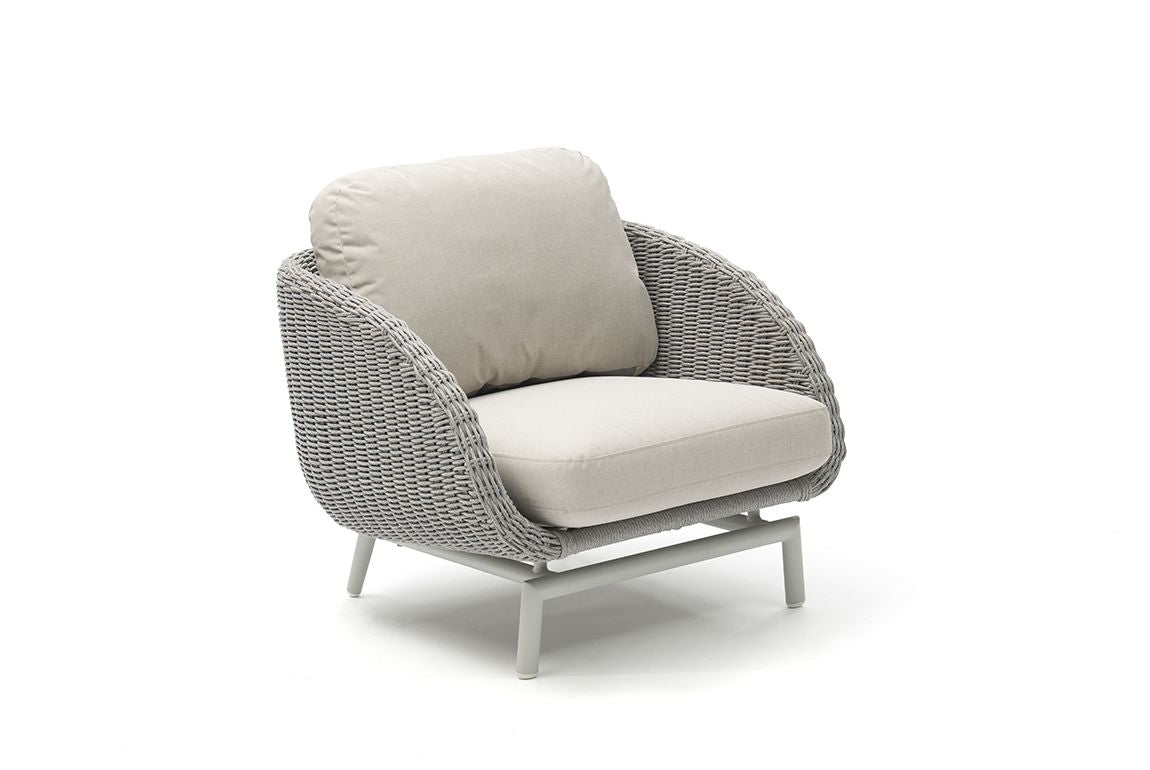 SCOOP ARM CHAIR